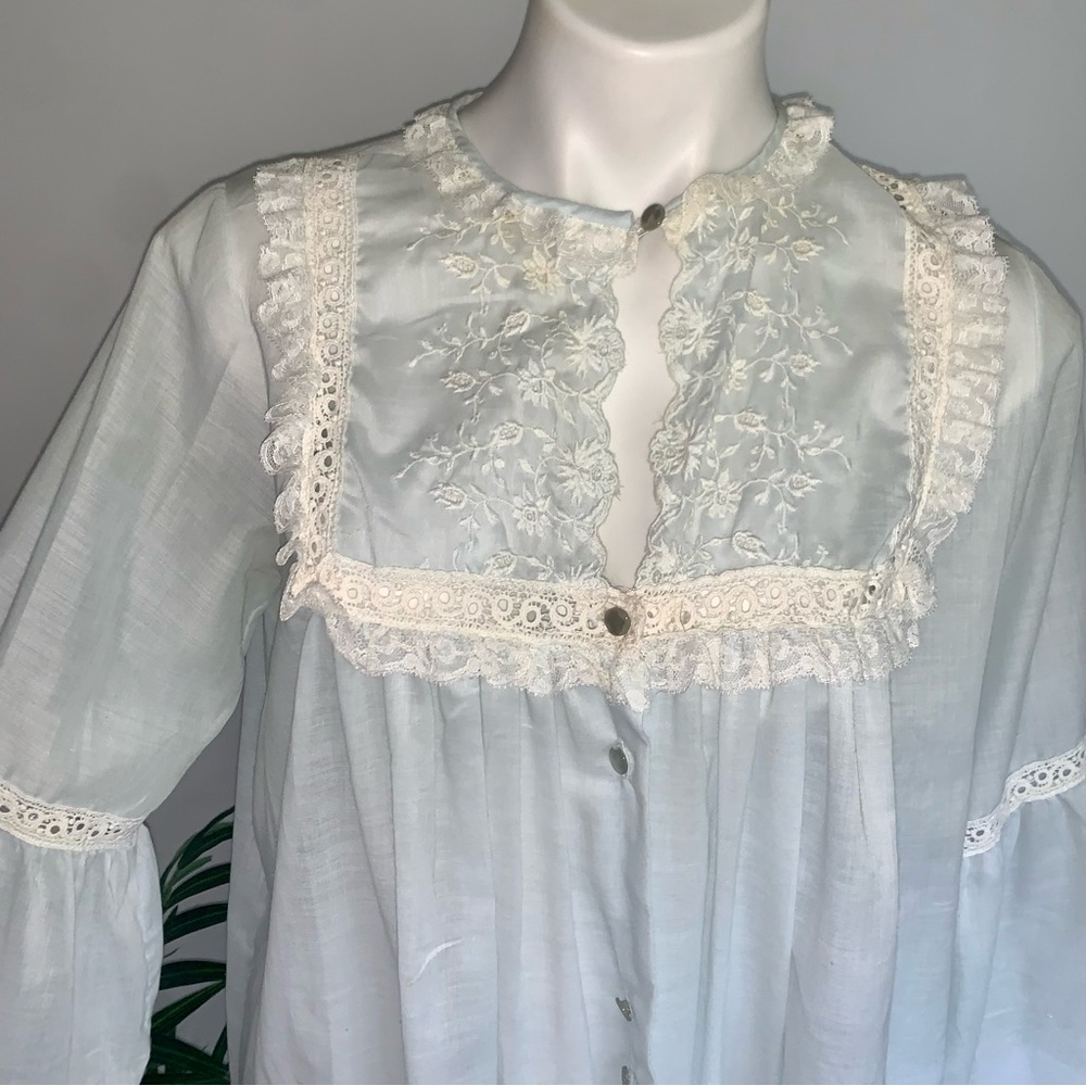 v i n t a g e :: Cottagecore Embroidered Floral Lace Crochet Nightgown ILGWU - Picture 2 of 14